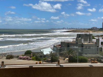 VENTA DE APARTAMWENTO DE 3 SUITES EN LA BARRA PUNTA DEL ESTE 