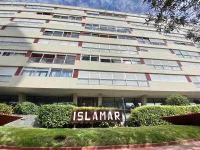 APARTAMENTO EN VENTA 2 DORMITORIOS 2 BAÑOS EN ISLAMAR 