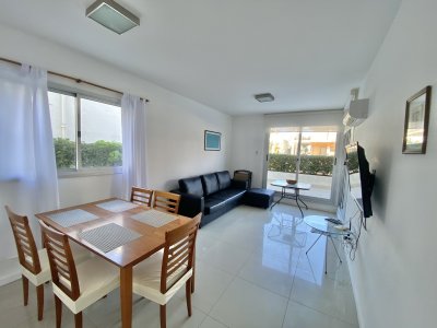 VENTA DE APARTAMENTO DE 2 DORMITORIOS EN PENINSULA PUNTA DEL ESTE 