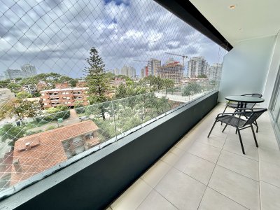 APARTAMENTO EN VENTA 3 DORMITORIOS EDIFICIO TORRE DEL MAR 
