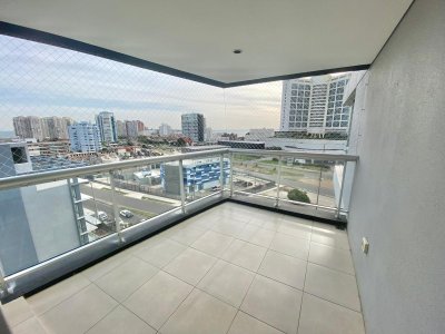 ALQUILER INVERNAL APARTAMENTO DE 3 DORMITORIOS EN MANSA PUNTA DEL ESTE 