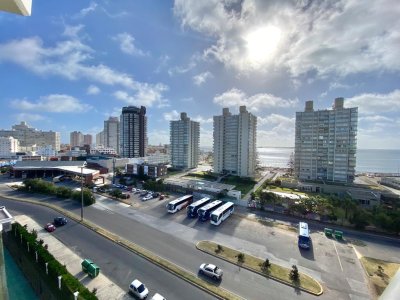 ALQUILER TEMPORARIO DE APARTAMENTO DE 2 DORMITORIOS EN IMPERIALE PUNTA DEL ESTE 