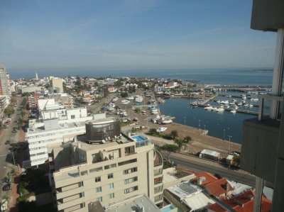 Apartamento en Peninsula, 3 dormitorios *