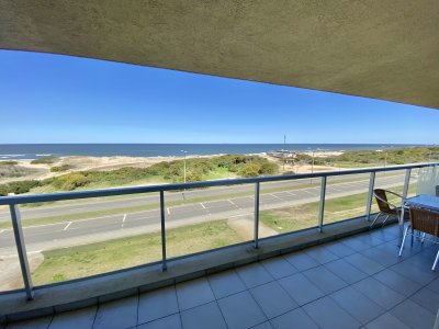 ALQUILER TEMPORARIO DE APARTAMENTO 3 DORMITORIO EN EDIFICIO BLUE MARINE PUNTA DEL ESTE 