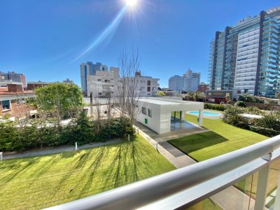 ALQUILER TEMPORARIO APARTAMENTO DE 1 DORMITORIO EN EDIFICIO ONIX PUNTA DEL ESTE 