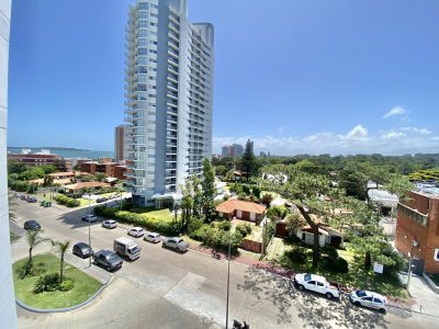APARTAMENTO EN ALQUILER TEMPORAL 2 DORMITORIOS 2 BAÑOS 1 EN SUITE 
