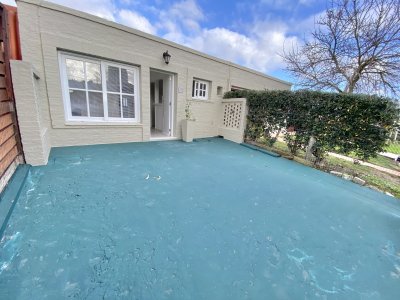 CASA EN VENTA 2 DORMITORIOS 1 BAÑO