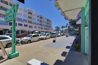 LOCAL EN VENTA EN PUNTA DEL ESTE 