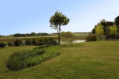 VENTA DE LOTE EN BARRIO PRIVADO LAGUNA BLANCA LA BARRA PUNTA DEL ESTE
