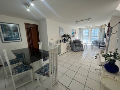 VENTA - Apartamento en Mansa, DUPLEX 2 dormitorios + parrillero propio