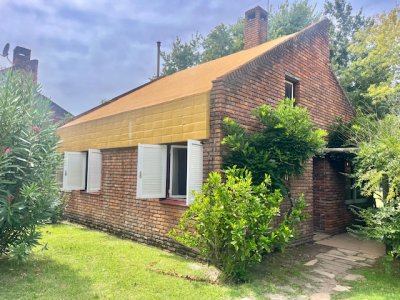 VENTA - Casa en venta en complejo en zona de Chacras Lussich