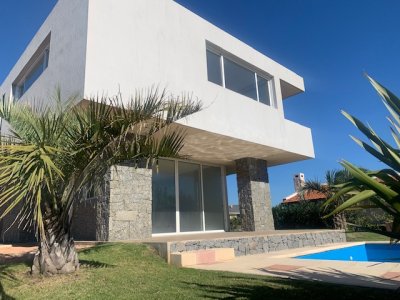 VENTA - Casa en Tio Tom - Punta Ballena