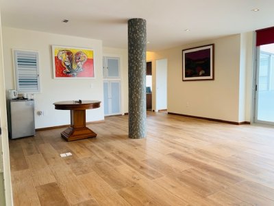 VENTA - Exclusivo local comercial a metros del mar - OPORTUNIDAD