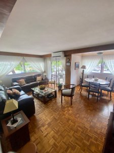 Venta apartamento 3 dormitorios, 2 baños en Pocitos 