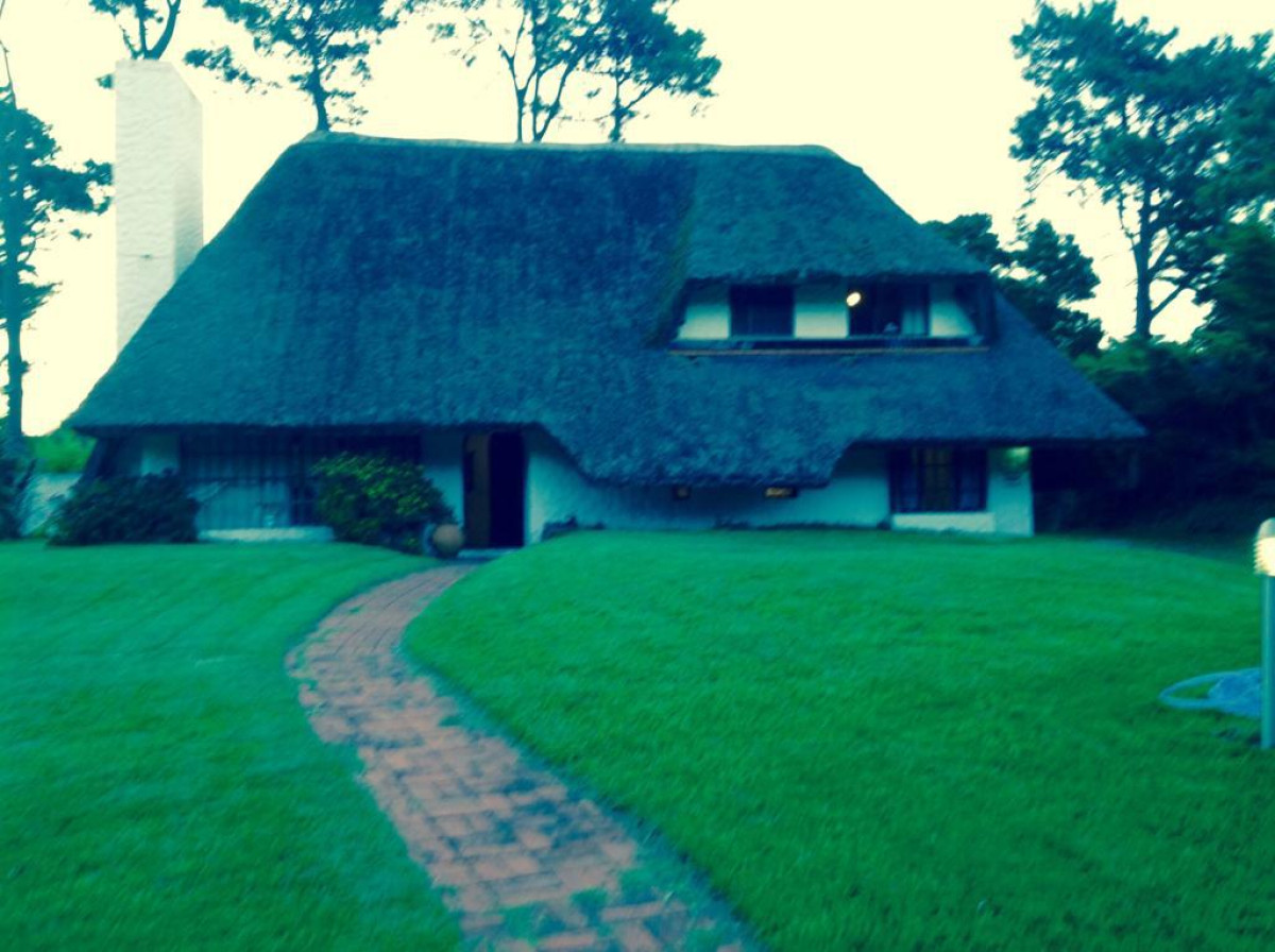 Imagen de Casa en Marly, Punta del Este. 5 dormitorios, terreno de 1000 m²