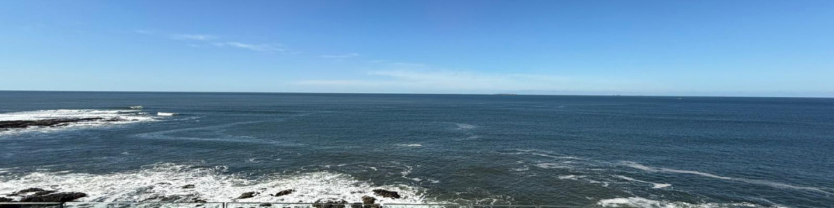 Penthouse frente al mar con terraza exclusiva, jacuzzi y vista única en Península 🌊