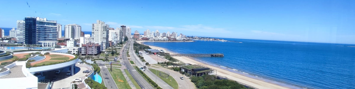 Hermoso apartamento frente al mar con todos los servicios. REF: 7630