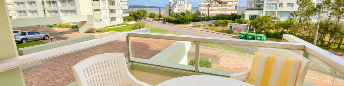 Lindo apartamento frente al mar en edificio Fragata. REF: (5577)