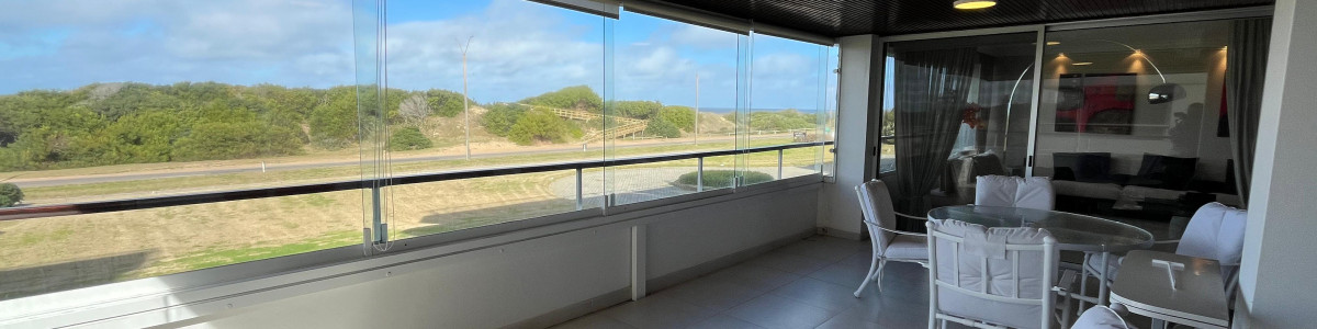 Apartamento frente a la playa Brava. Ref (8277)