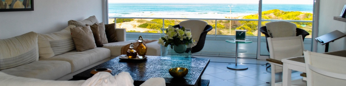 Espectacular penthouse en la brava primera linea 6 dormitorios. REF:7061