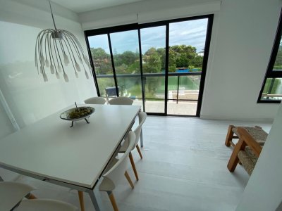 Apartamento frente a playa brava