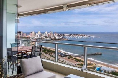 Magnifico apartamento con una vista única a la Península de Punta del Este 