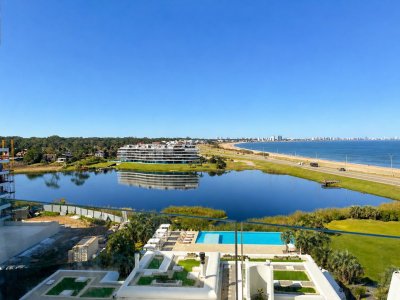 Hermoso y espacioso apartamento en Poseidón Laguna. REF(8804) 