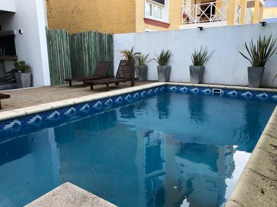 Casa en manantiales a una cuadra del mar .Ref : 5415