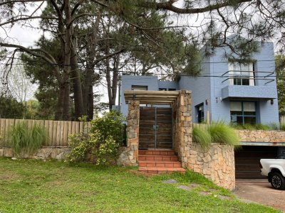 Casa en venta de 5 dormitorios en Mansa REF:9172