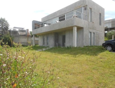 Espectacular casa con vista al mar.Ref:5387