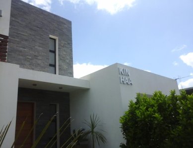Espectacular casa a pocas cuadras de la costa.Ref:5312
