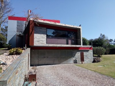 Espectacular casa en Playa Brava.Ref : 6198