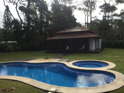 Espectacular propiedad en Playa Mansa a metros del Mar