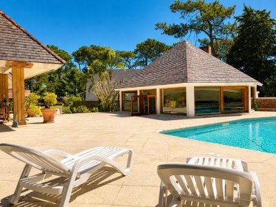 Espectacular propiedad con gran barbacoa y piscina. REF:6205