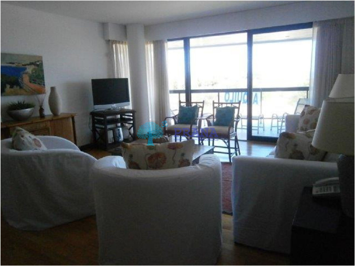 Brava - GoPunta - Portal Inmobiliario de Punta del Este - Maldonado