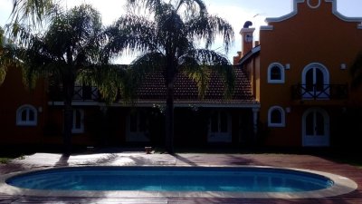 Chacra en Ruta 104 - Manantiales

Cuenta con 5 Dormitorios 5 Baños 4 Suites 
Cocina : Amplia, Living , Comedor 
Terreno : 5 has. 

Consulte con nuestros asesores.
