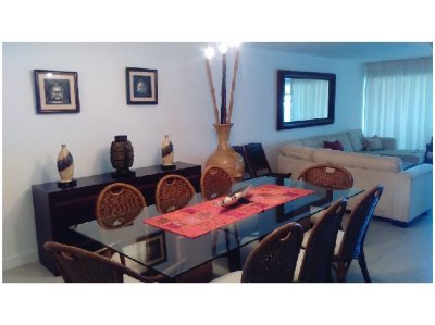 Apartamento en Brava, 3 dormitorios *