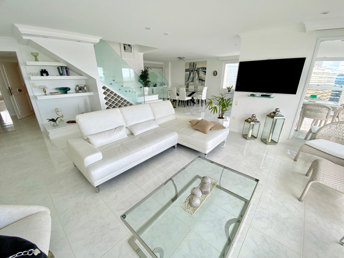 Penthouse en Venta y Alquiler en Punta del Este