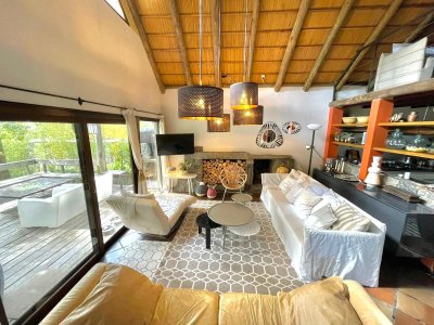 Casa en Venta y alquiler temporal en Montoya