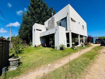 CASA ALQUILER TEMPORAL CON PISCINA