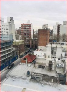 Venta de apartamento en el Cordon, 2 dormitorios, 2 baños, buen edificio. 