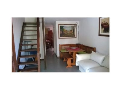 Alquiler de apartamento en la Brava y Mansa, 2 dormitorios, 2 baños.