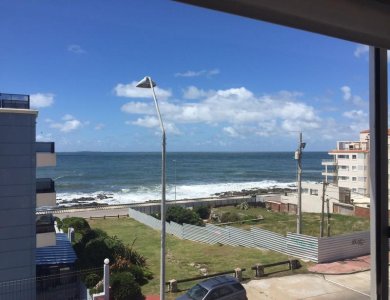 Venta de apartamento en la Peninsula, 3 Dormi, 2 baños, con vista al Mar.