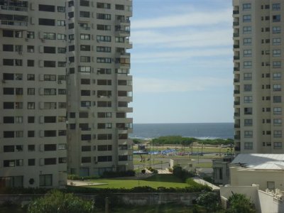 Venta de apartamento en la Mansa, 2 dormitorios, 2 baños, terraza con vista