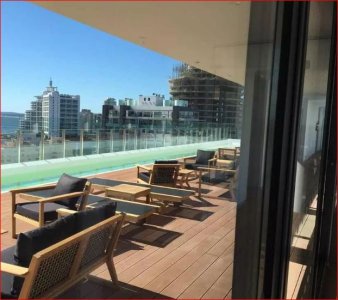 Alquiler de apartamento en la brava, 2 dormitorios, 3 baños, piscina, servicios, gran vista.