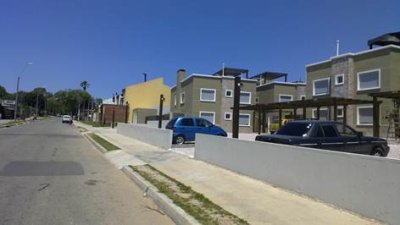 Venta apartamento en Maldonado, 2 dormitorios, baño, para vivir todo el año.- 