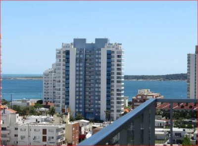 Alquiler de apartamento en la brava, 2 dormitorios, baño, piscina y buena vista a metros del mar.