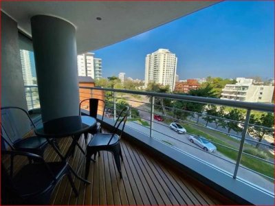 Venta de apartamento en la Roosevelt, 3 dormitorios, 3 baños, piscina, balcon, mas servicios.