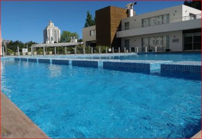 Venta y alquiler de apartamento en Aidy Grill, 1 dormitorio, baño, piscina, servicios, cerca del mar.