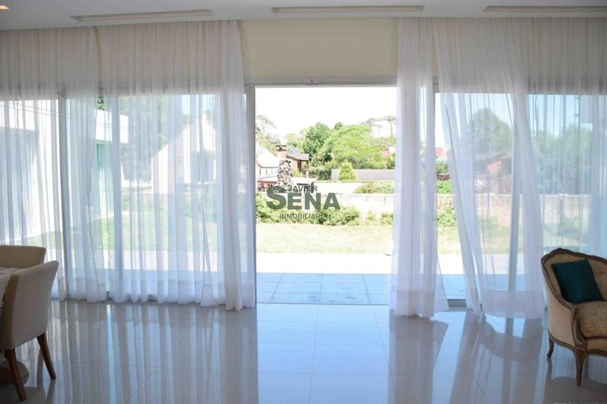 Beverly Hills - GoPunta - Portal Inmobiliario de Punta del Este - Maldonado